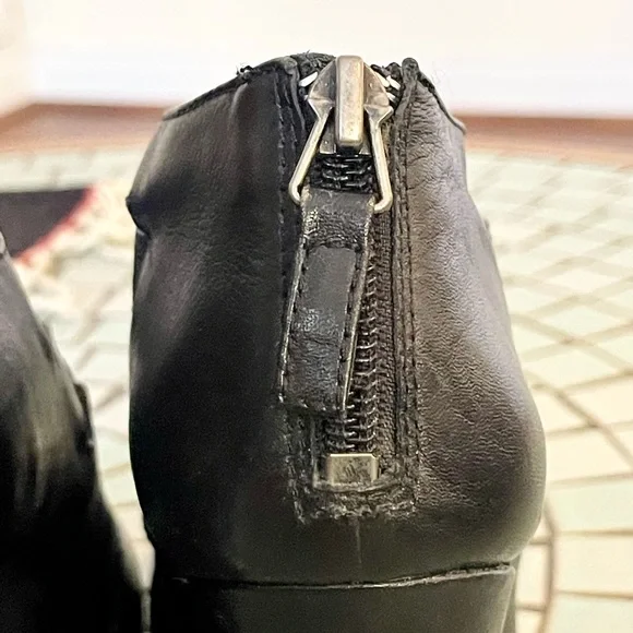 Incredible MRKT (Market) strappy wedges! - Picture 8 of 16